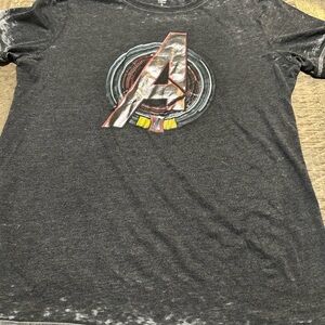 Disney Parks Marvel Avengers T shirt Gray